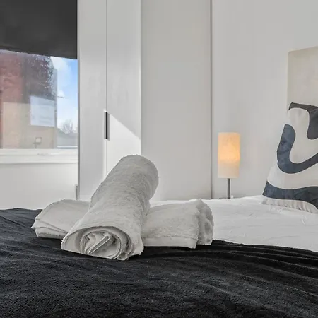 Cosy Luxury 2 Bedroom Near Nec & Airport *