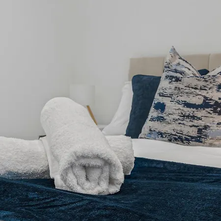 Cosy Luxury 2 Bedroom Near Nec & Airport *